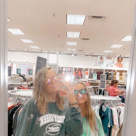 Meet your Posher, Lou - Picture 1 of 1